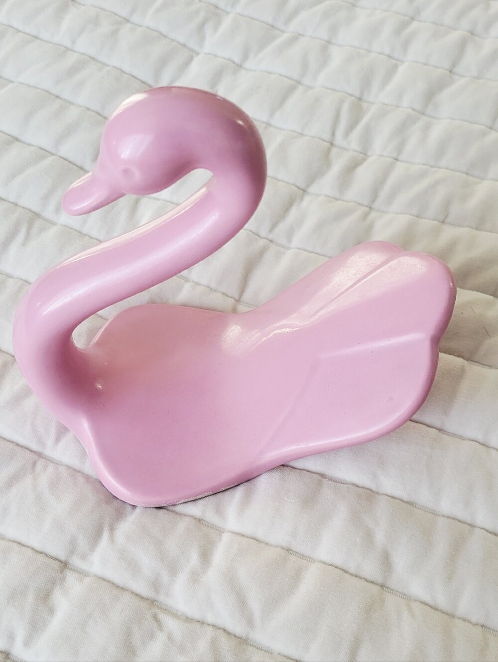 Vintage Mauve / Pink Ceramic Swan Towel Holder Trinket Dish
